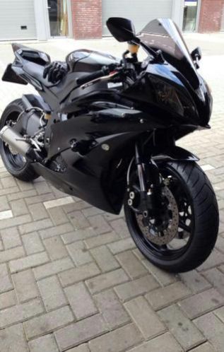 Yamaha R6 BlackEDITION