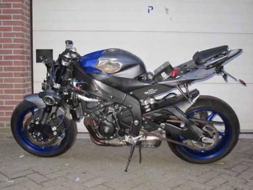 yamaha R6 bouwjaar 2013 op duits kenteken met schade