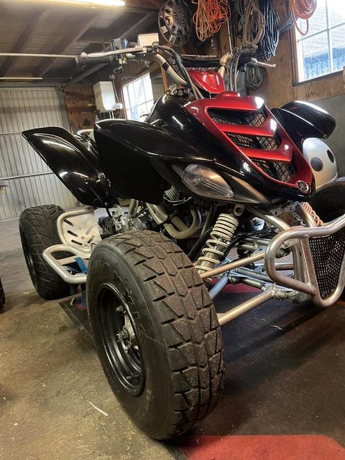 Yamaha raptor 660r