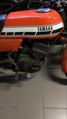Yamaha rd 200