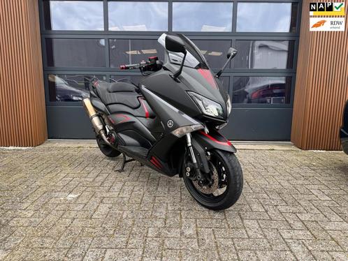 Yamaha Scooter 530 TMAX Iron Max ABS Carbon Keyless-Go Akrap