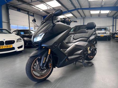 Yamaha Scooter 530 TMAX Iron Max ABS Carbon Keyless Go Akrap