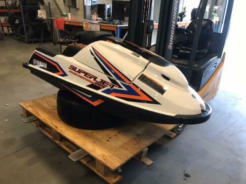 Yamaha superjet jetski