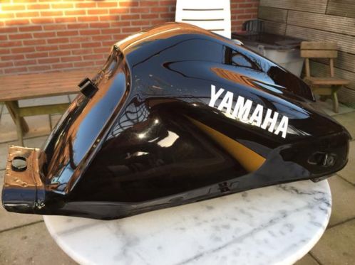 Yamaha TDM850 4tx zwarte tank