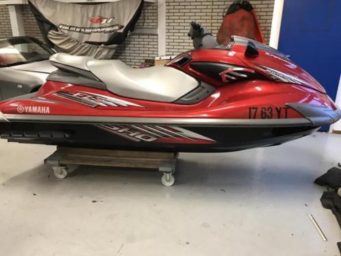 Yamaha waverunner fzr