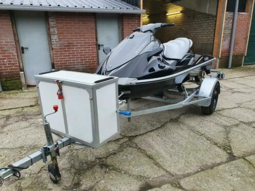 Yamaha waverunner vx deluxe met custom trailer