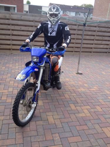 Yamaha wr400 f complete revisie incl kleding 