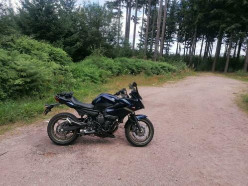 Yamaha xj6 diversion. 2010, ABS met topkoffer en BOS uitlaat