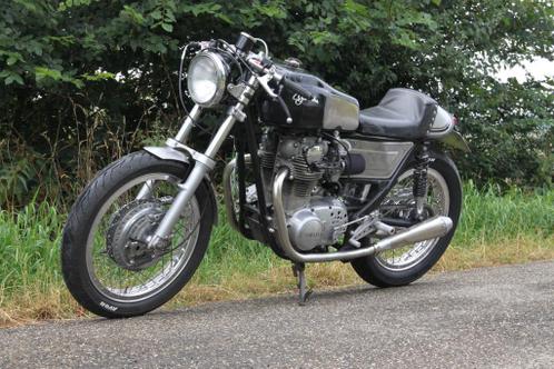 Yamaha XS650 cafe racer