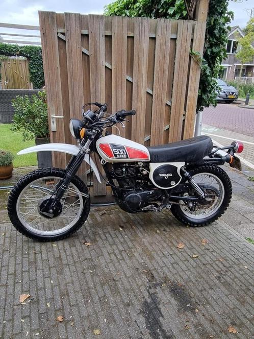 YAMAHA XT 500  1977 LOOPT, MAAR HEEFT WAT AANDACHT NODIG