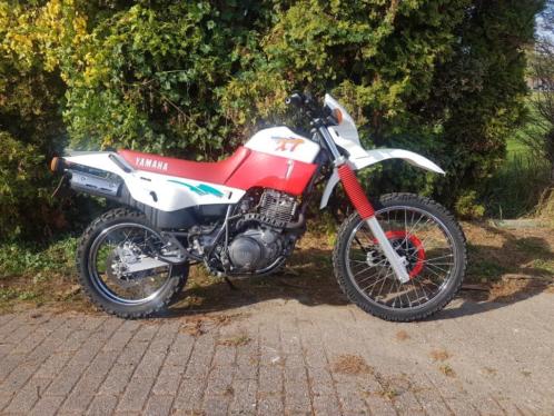 Yamaha Xt600 NIEUWSTAAT 18.000 km 11-04-1992