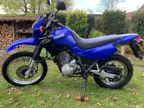 YAMAHA XT600E