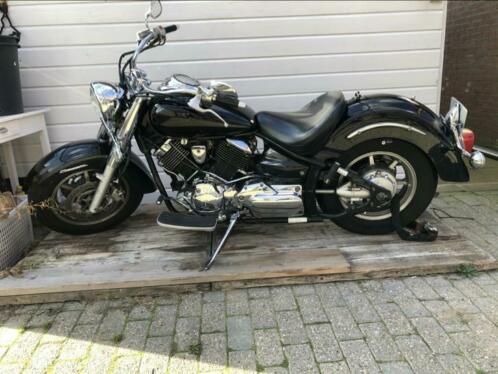 Yamaha XVS dragstar 1100 met Cobra uitlaat (bj 2007)