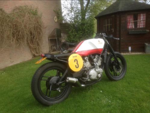  yamaha xz 550 caferacer