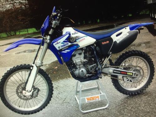 Yamaha YZ 400 crosser met off rdw kenteken 