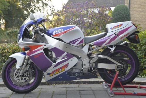 Yamaha YZF 750  62738 KM  1995  Goede staat  yzf  750 