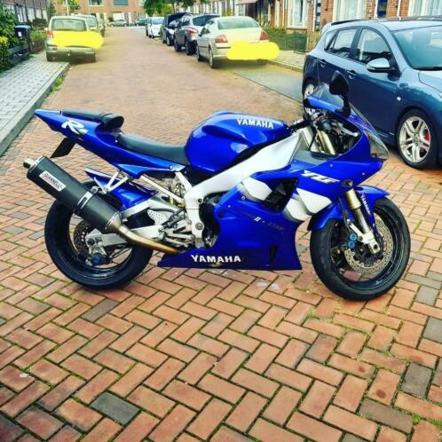 Yamaha YZF R1 1000cc racer blauw 150pk