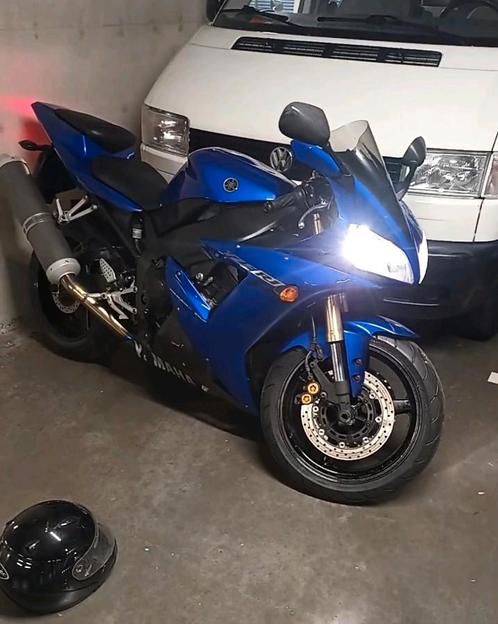 Yamaha yzf r1 model 2002-2004