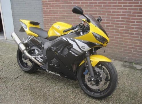 Yamaha YZF R6 2003 - Leovince uitlaat