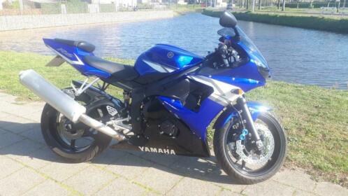 Yamaha YZF-R6 in zeer goede staat (2004) in prijs verlaagd