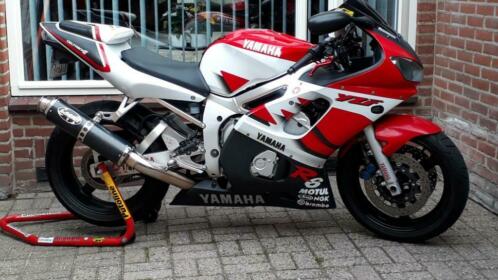 Yamaha YZF R6 - RJ03 - R6  MJK - DAINESE - SPYKE 