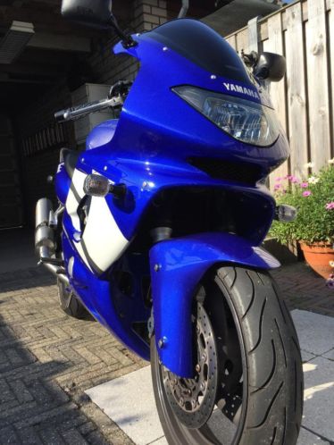 Yamaha YZF600R Thundercat 2003