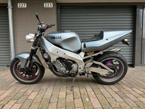 Yamaha yzf750R