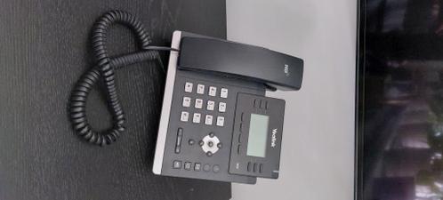 Yealink VOIP telefoons met 2 adapters, als nieuw