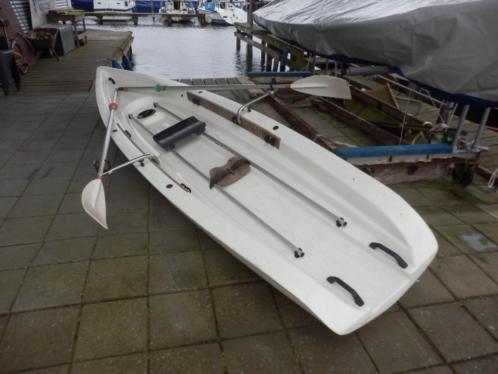 Yole Club sport roeiboot