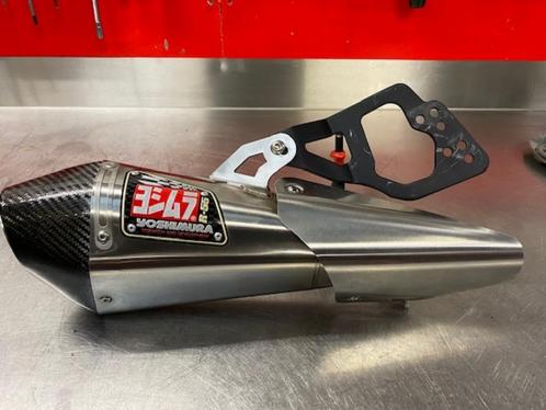 Yoshimura R55 Gsxr 600 Gsxr 750 k8 k9 k10 ( k6 k7 )