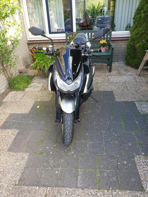 z1000