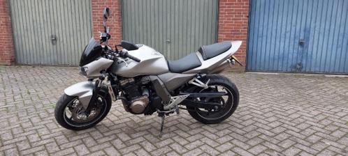 Z750 grijs