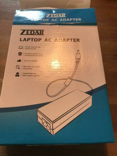 Zedar universele laptop adapteroplader AC