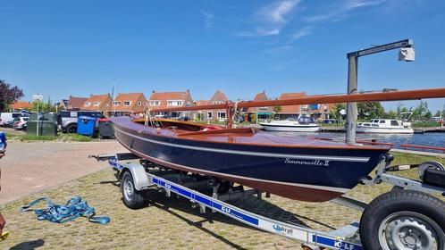 Zeer complete houten spanker zeilboot 5.75 meter opknapper