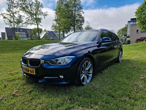 Zeer fraaie BMW 3-Serie Sport  automaat 316I Touring 2014