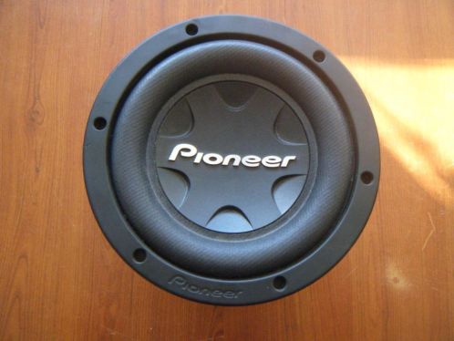 zeer grote subwoofer pioneer 2500 watt 800 watt rms 120 euro