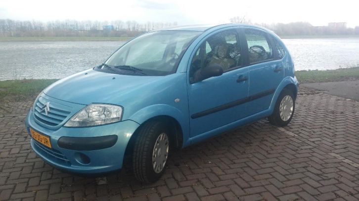 Zeer mooi en betrouwbaar citroenC3 2002