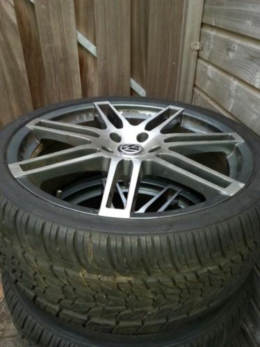 Zeer mooie 22inch q7 touareg velgen