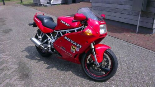 Zeer mooie Ducati 750 SS met wit frame