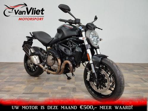 Zeer mooie Ducati Monster 821 Dark safety pack zie fotox27s.