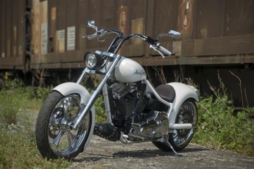 Zeer mooie eigen bouw Harley Davidson parelmoer wit