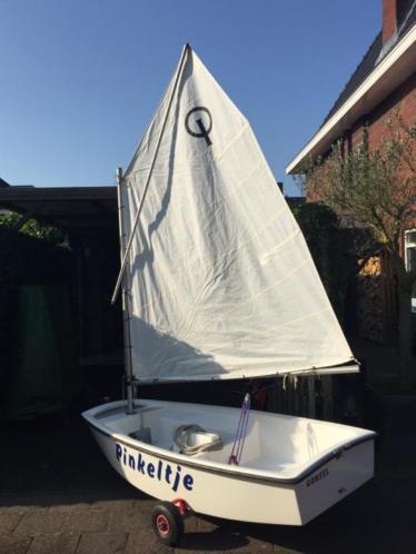 Zeer mooie en complete optimist zeilboot