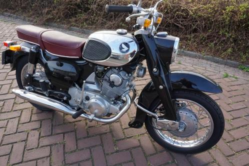 Zeer mooie  Honda C72 DREAM 250 cc TWIN b.j.1961