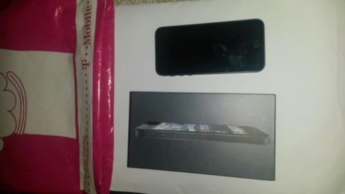 Zeer mooie iphone 5 met doos en bon