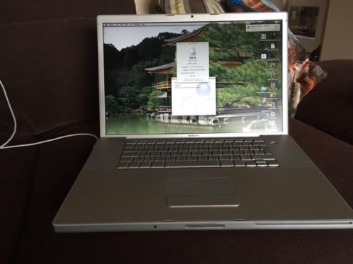 Zeer mooie MacBook Pro 17 inch 2008