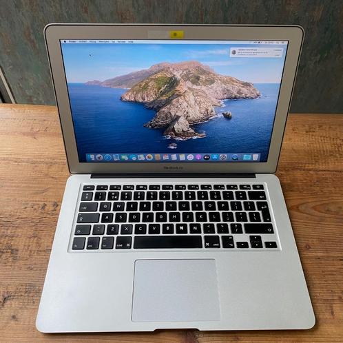 Zeer nette Apple MacBook Air 13,3 inch - 2012 incl. oplader