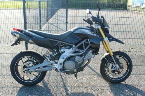 Zeer nette Aprilia Dorsoduro 750 2009 Leovince dempers etc.