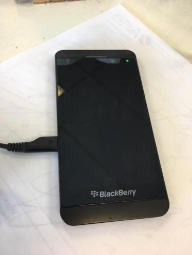 Zeer nette Blackberry Z10 (evt 2 stuks)