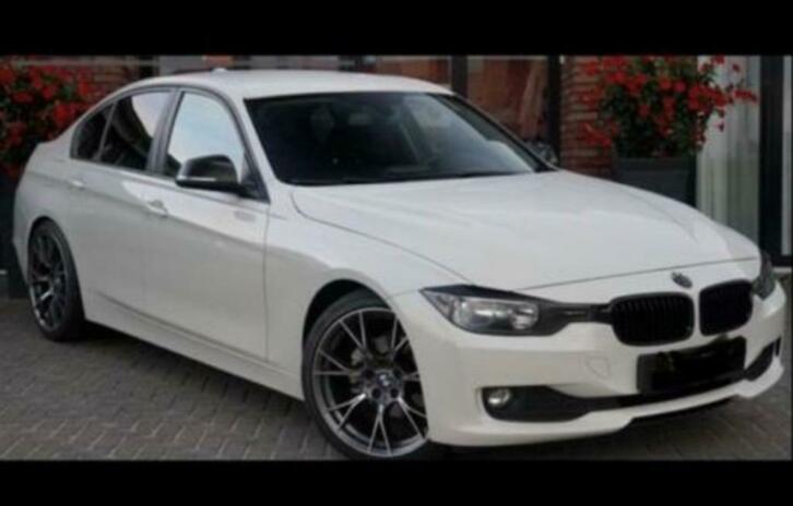 Zeer nette Bmw 3 serie High executive met sport pakket.