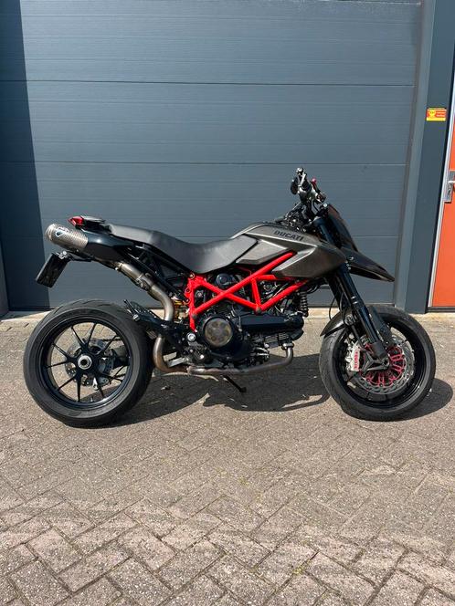 Zeer nette Ducati hypermotard 1100